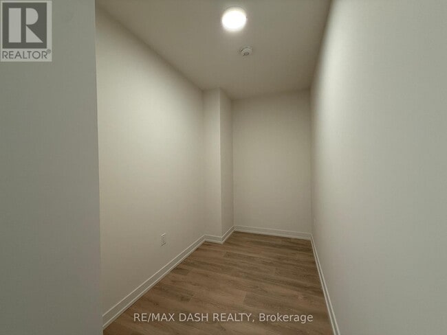 Photo du bâtiment - 181 Sterling Rd