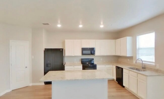 Building Photo - Warm, Welcoming, and Wonderfully Maintained 3-Bedroom Home