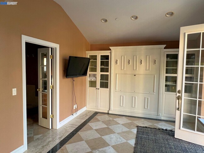 Building Photo - 3053 Monte Sereno Terrace