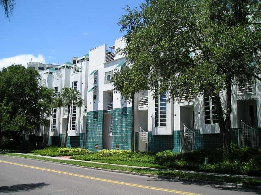 Foto principal - 4950 Bayshore Blvd