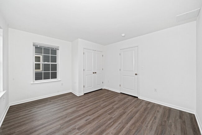 Foto del edificio - 851 Mapleton Ave