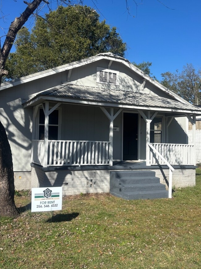 Building Photo - 2307 Chestnut St