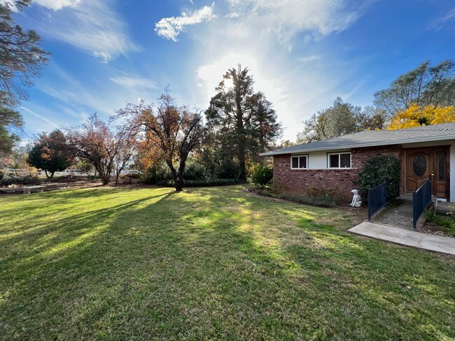 Building Photo - Wonderful Palo Cedro Neighborhood country ...