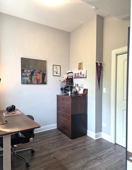 Foto del edificio - 2726 W Haddon Ave