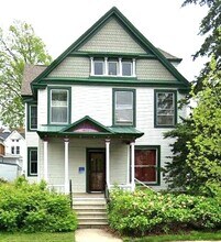 Building Photo - 609 S Broad St