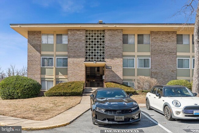 Foto del edificio - 7208 Donnell Pl