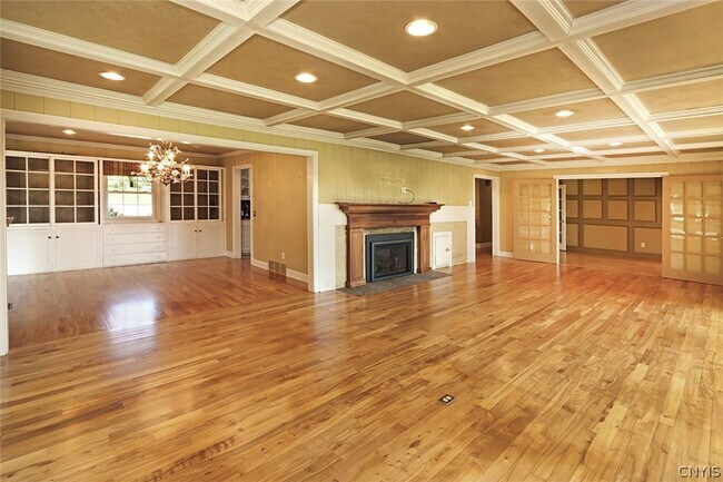 Foto del edificio - 2890 W Lake Rd