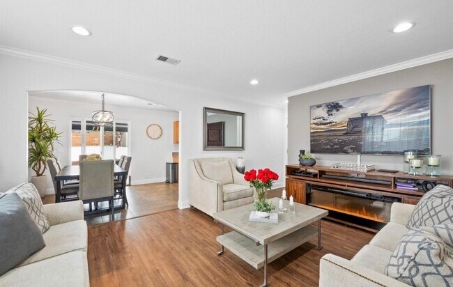 Photo - 2182 W Warren Ave Townhome