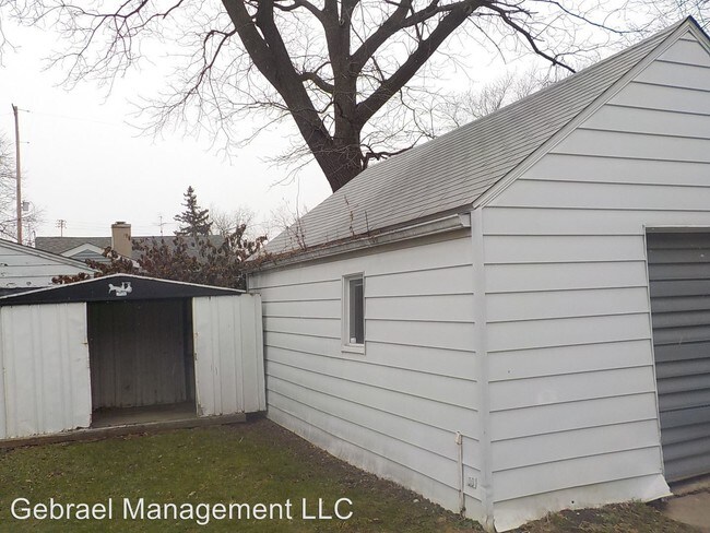 Building Photo - 1502 Lincoln Ave
