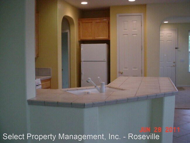 Building Photo - 3 br, 2 bath House - 171 Dacia Court
