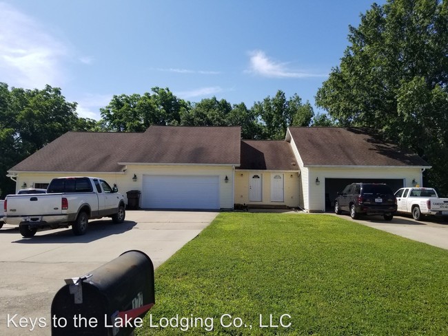 Building Photo - 3 br, 2 bath House - 170 Merlin Dr