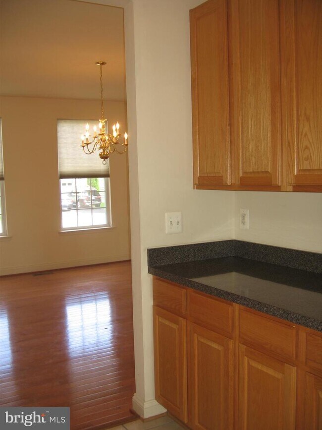 Building Photo - 58 Barksdale Dr