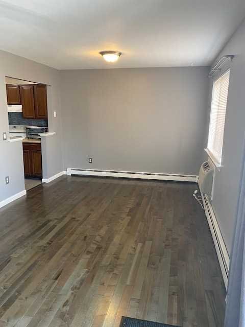 Building Photo - 13 Skyline Dr