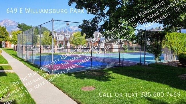 Building Photo - 649 E Williamsburg Pk Cir