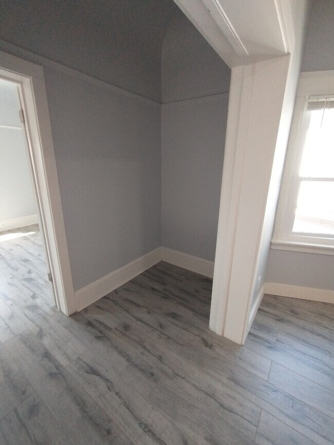 Foto del edificio - 3216 West St