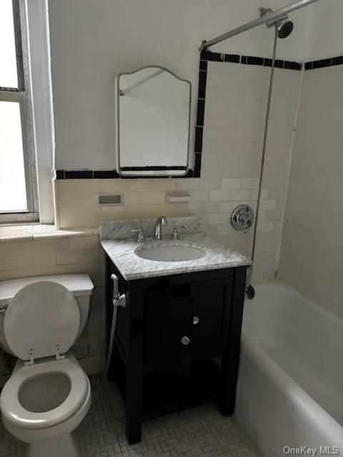Foto del edificio - 3871 Sedgwick Ave