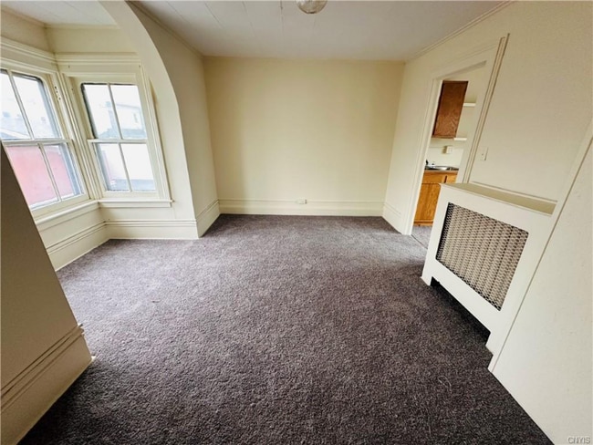 Foto del edificio - 64 E 5th St