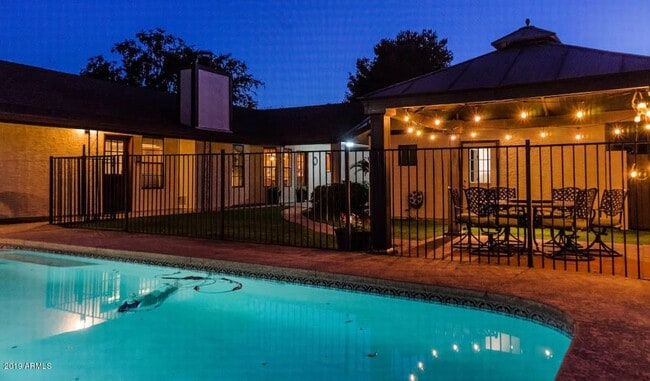 Foto del edificio - HUGE House In Tempe Close to ASU