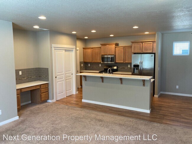 Building Photo - 3 br, 2.5 bath House - 3015 Guadalupe Way