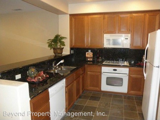 Building Photo - 7885 Via Montebello