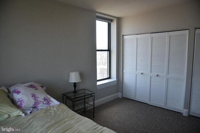 Building Photo - 1325 13th St NW