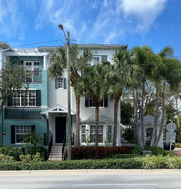 349 E Mallory Cir, Delray Beach, FL 33483 Townhouse for Rent in