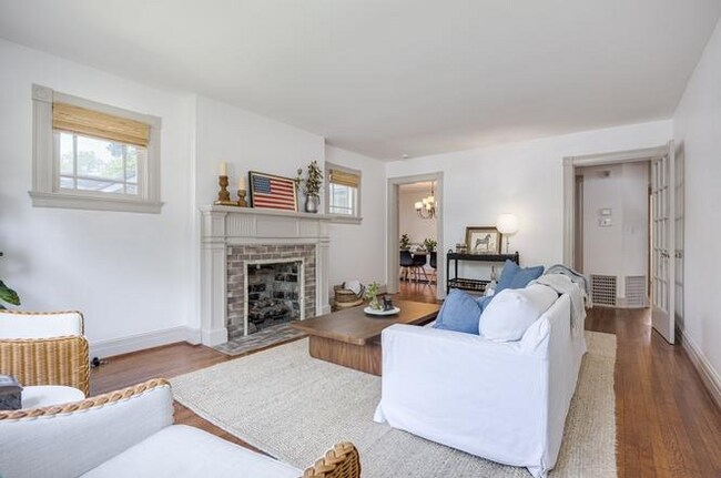 Foto del edificio - 2002 18th Ave S