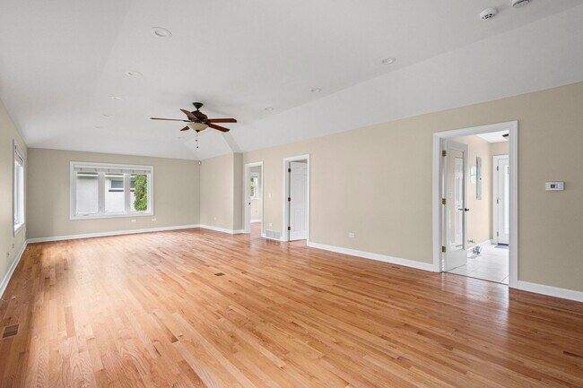 Foto del edificio - 29 Springlake Ave