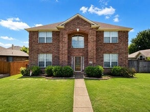 Building Photo - 1818 Lake Texoma Cir