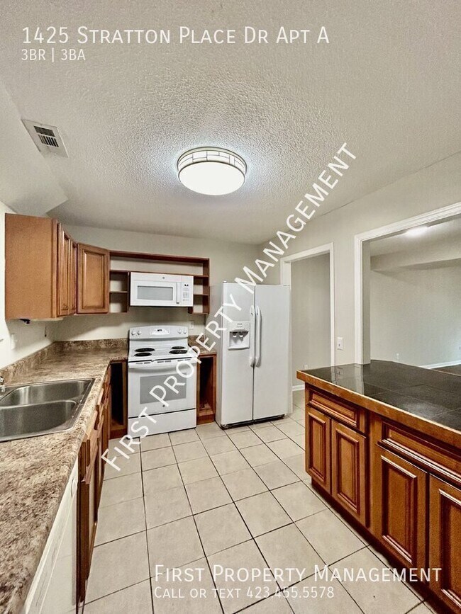 Foto del edificio - 1425 Stratton Pl Dr