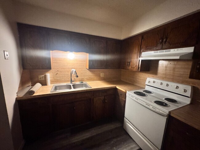 Foto del edificio - 825 S Ferguson Ave