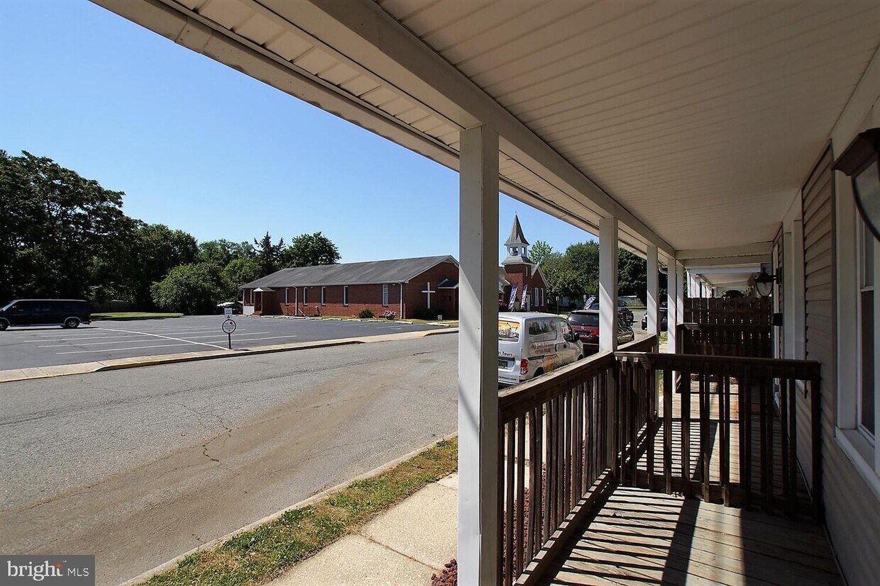 424 W Commerce St, Smyrna, DE 19977 House Rental in Smyrna, DE