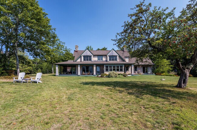 Foto del edificio - 378 Mill Rd