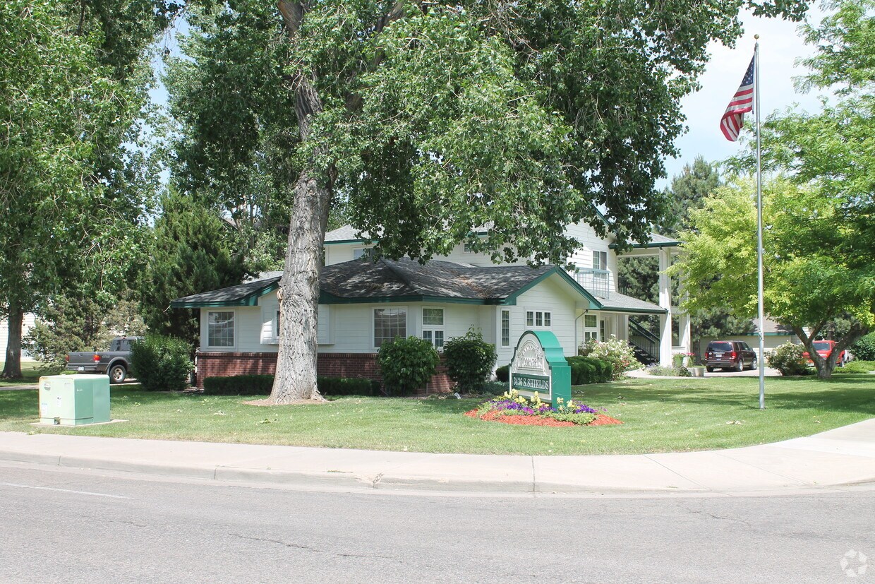 Foto del edificio - Rose Tree Village