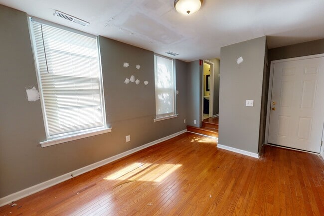Building Photo - 1812 W Berks St