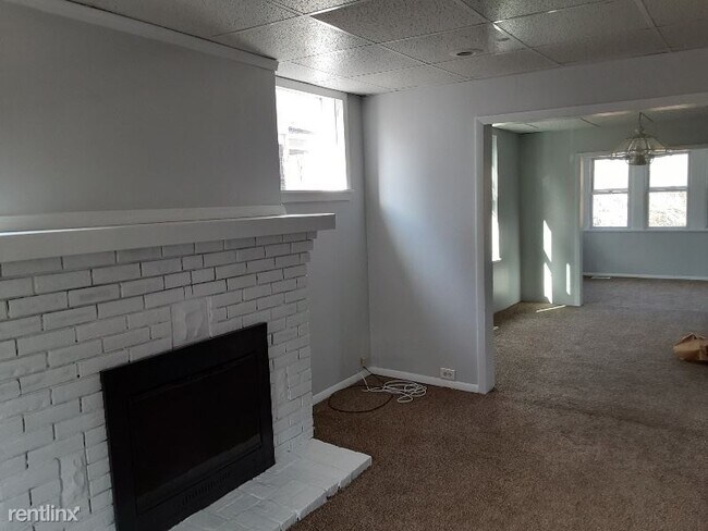 Building Photo - 3 br, 1 bath House - 1200 Strahley Place