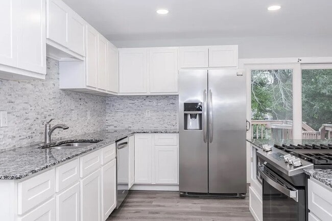 Foto del edificio - 707 Chester Dr