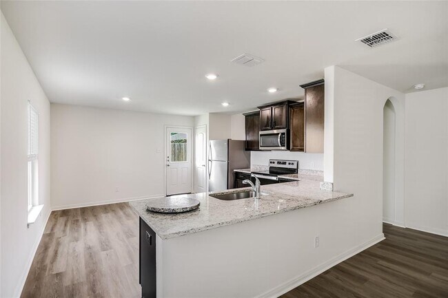 Building Photo - 3926 Turtle Creek