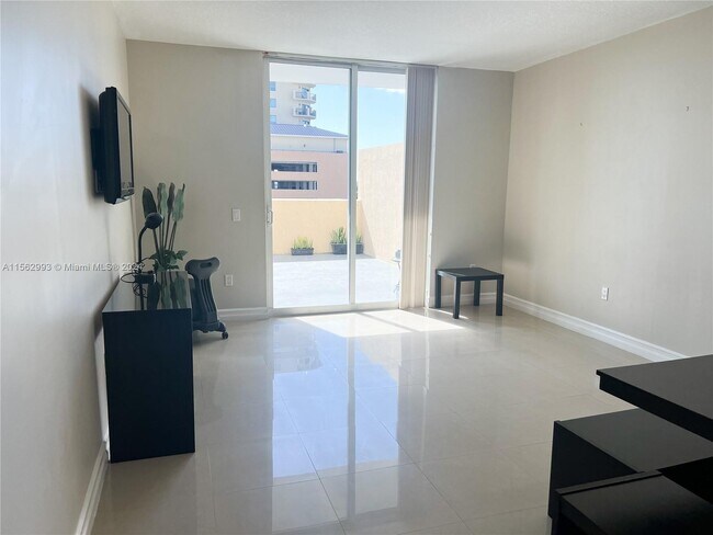 Foto del edificio - 117 NW 42nd Ave