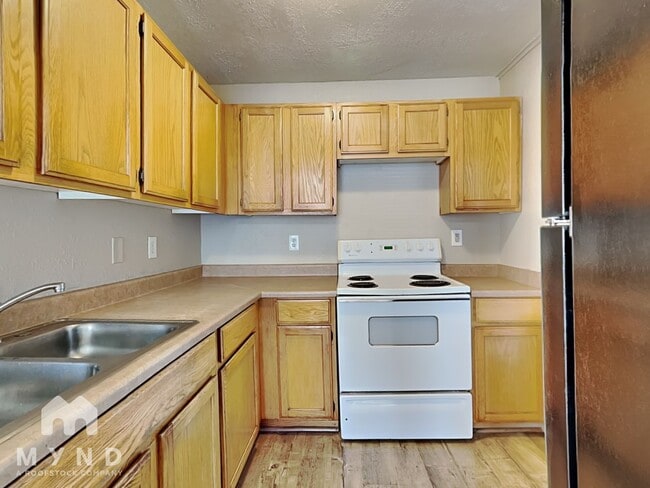 Building Photo - 1042 W Taylor St