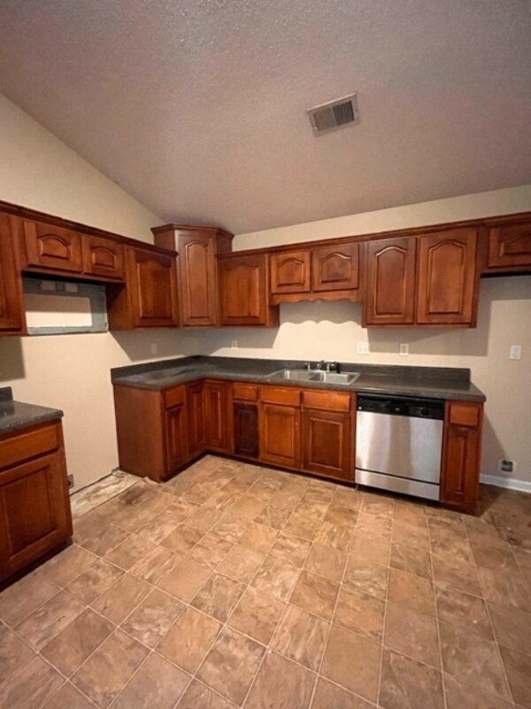 Building Photo - 2765 Longshadow Cove