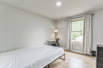 Building Photo - 2265 Wildwood Dr