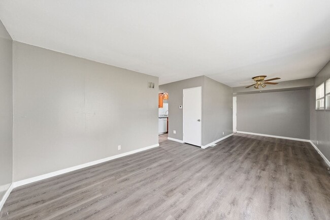 Building Photo - 237 Grampian Rd