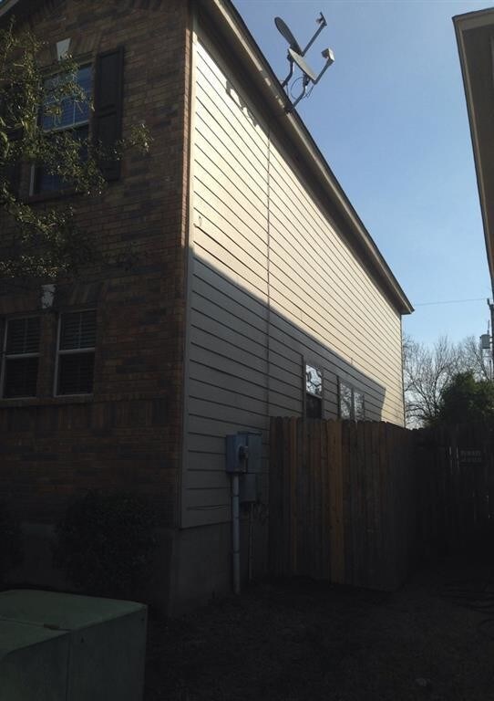 2 Story Home Near Randolph AFB`Fort Sam House for Rent in San