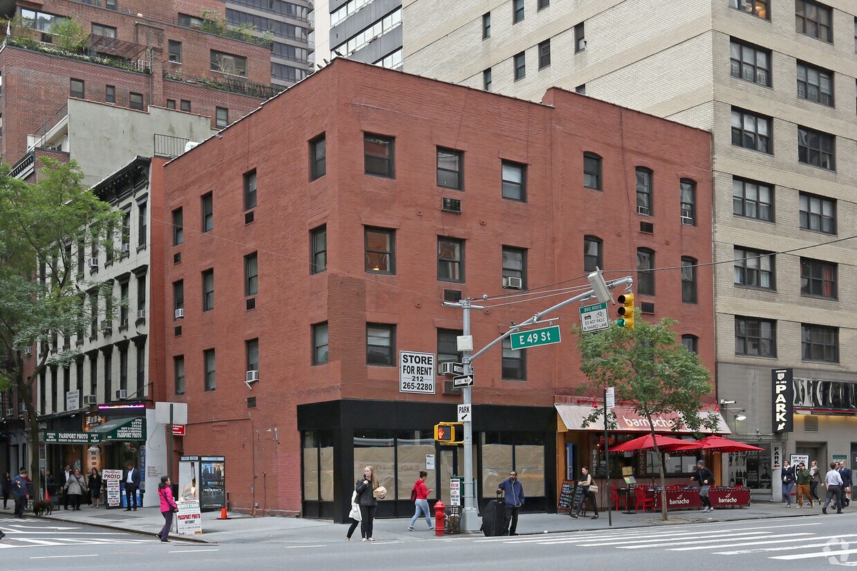 Primary Photo - 302 E 49th St