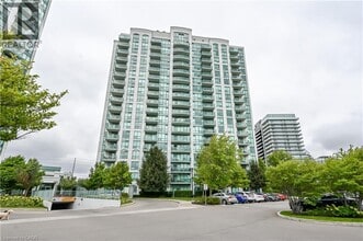Building Photo - 4900 Glen Erin Dr