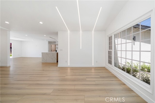 Foto del edificio - 22928 Leadwell St