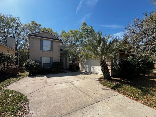 Photo - 4 bed / 2.5 bath in Middleburg House