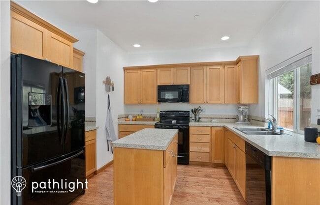 Building Photo - 3673 Reagan Avenue, Bremerton, WA, 98310