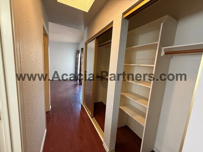Foto del edificio - Three Bedroom/Two Bath Home